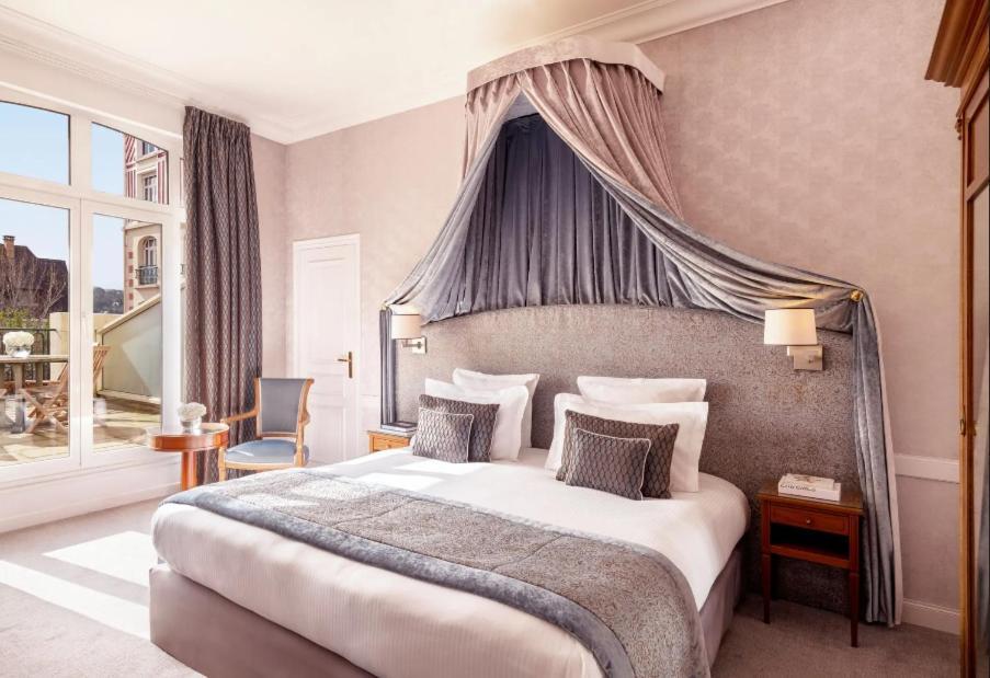 Hotel Barriere Le Royal דוביל מראה חיצוני תמונה